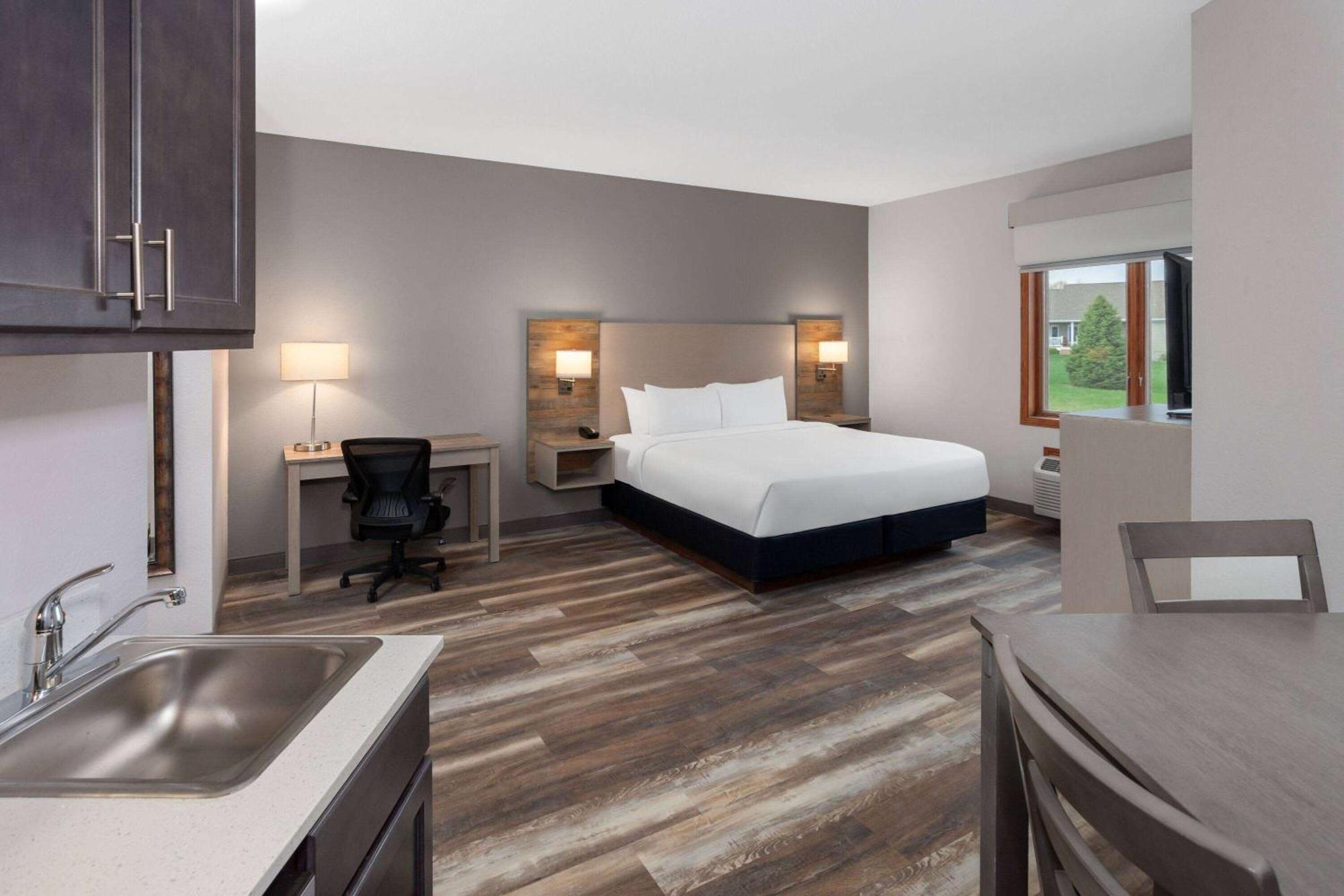 Links Bos Landen Hotel & Spa Of Pella, Trademark By Wyndham 外观 照片