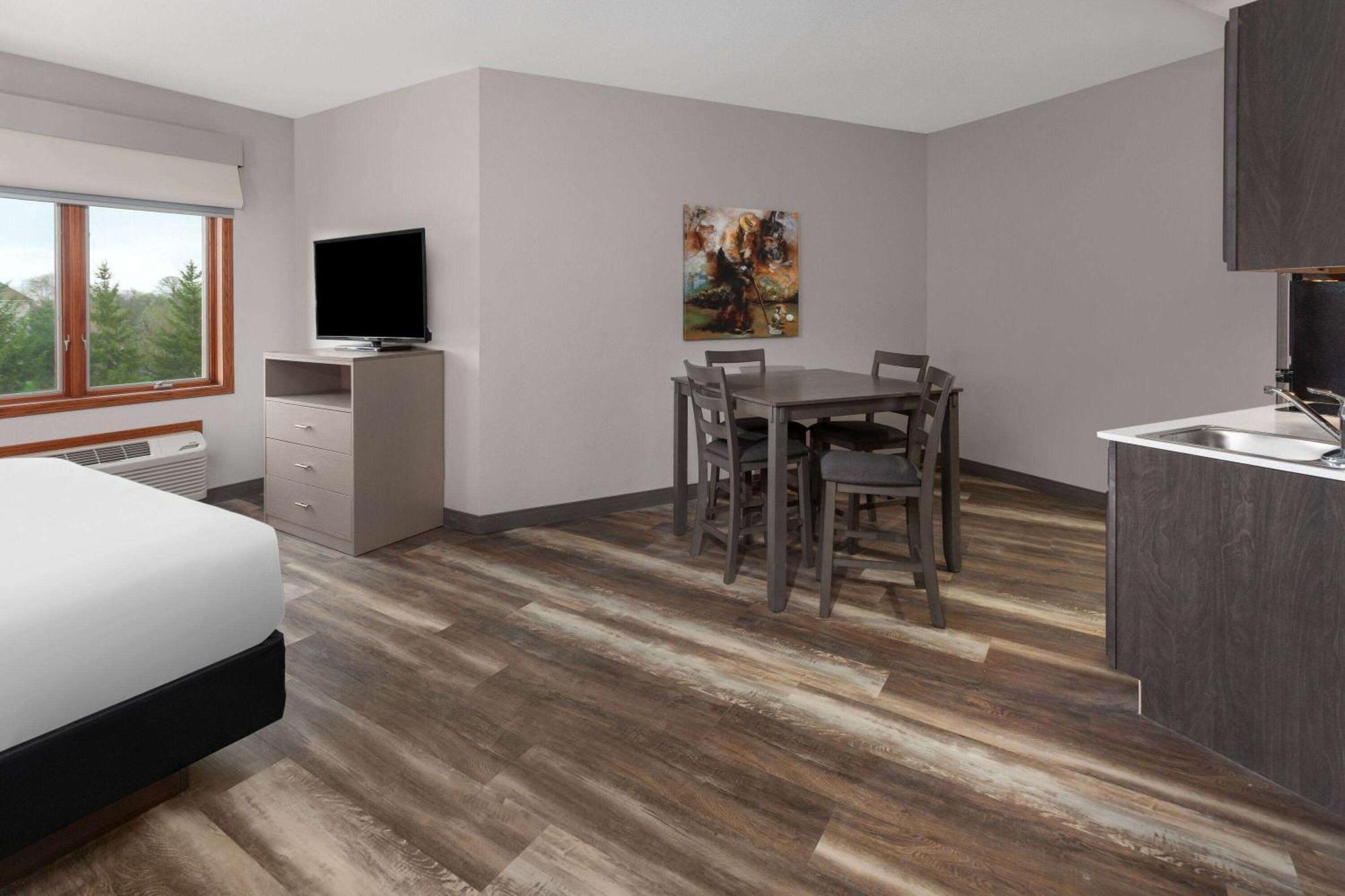 Links Bos Landen Hotel & Spa Of Pella, Trademark By Wyndham 外观 照片