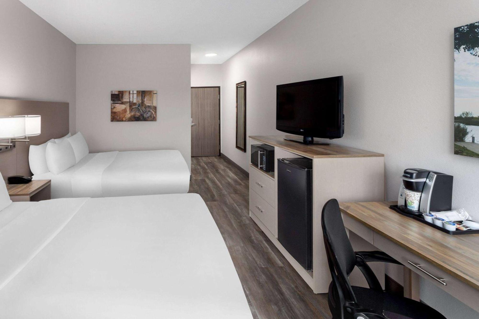Links Bos Landen Hotel & Spa Of Pella, Trademark By Wyndham 外观 照片