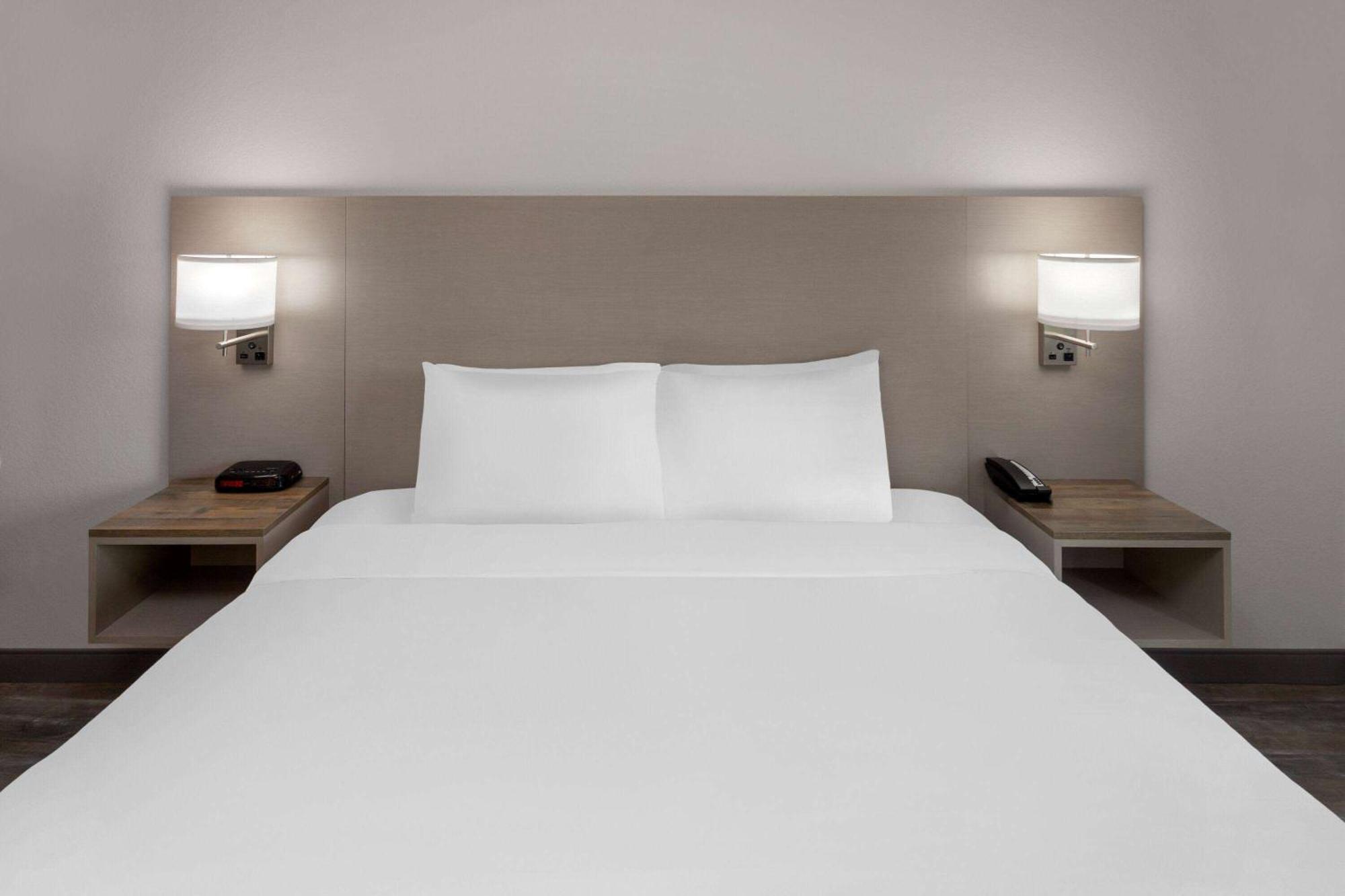 Links Bos Landen Hotel & Spa Of Pella, Trademark By Wyndham 外观 照片