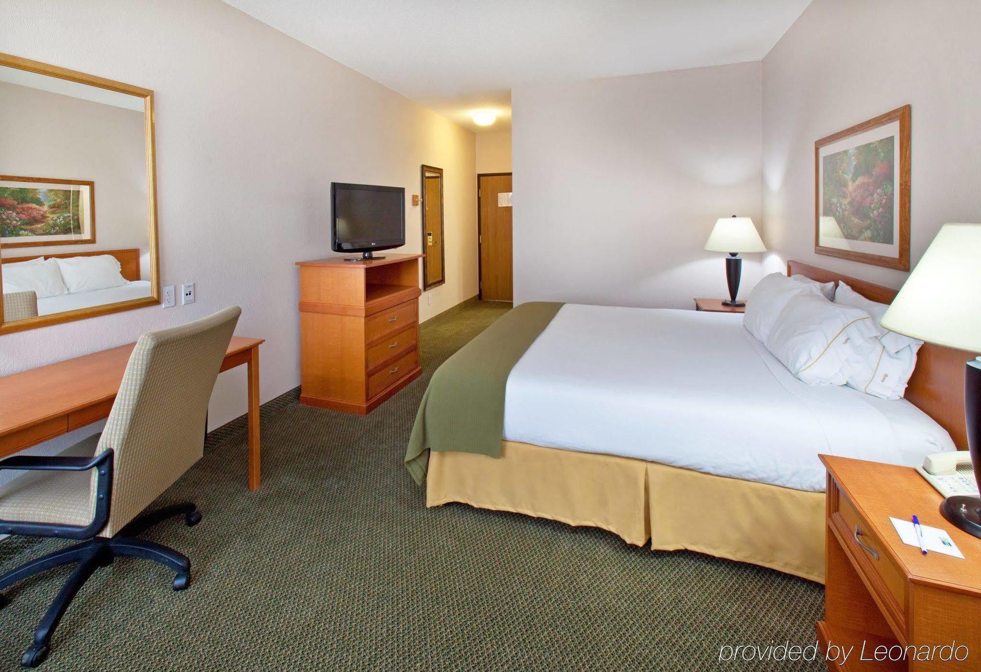 Links Bos Landen Hotel & Spa Of Pella, Trademark By Wyndham 客房 照片
