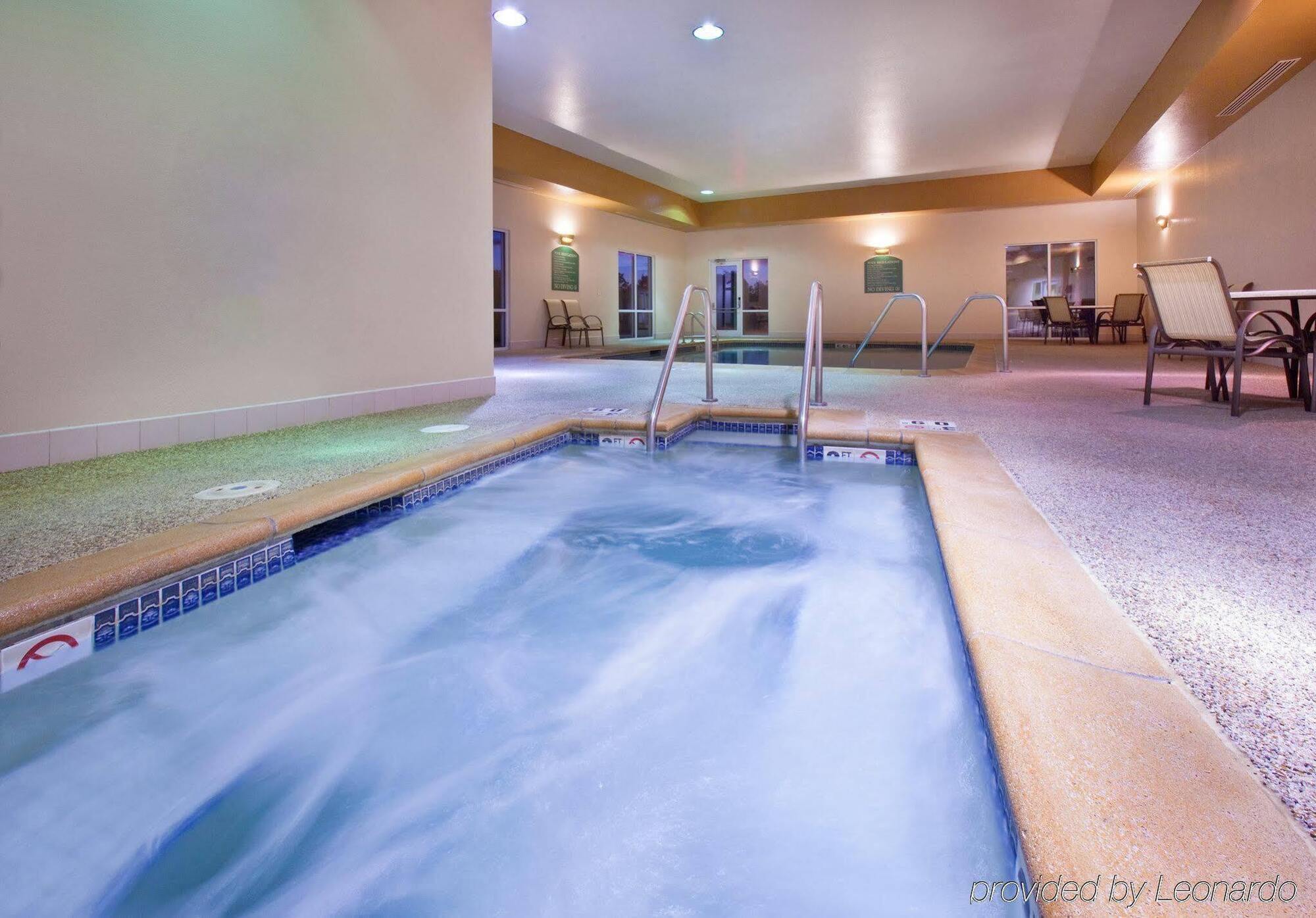 Links Bos Landen Hotel & Spa Of Pella, Trademark By Wyndham 外观 照片